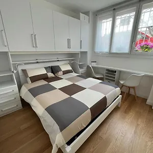  Apartamento The Small White House In Italia